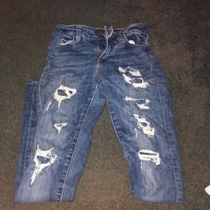 American eagle ripped jeans